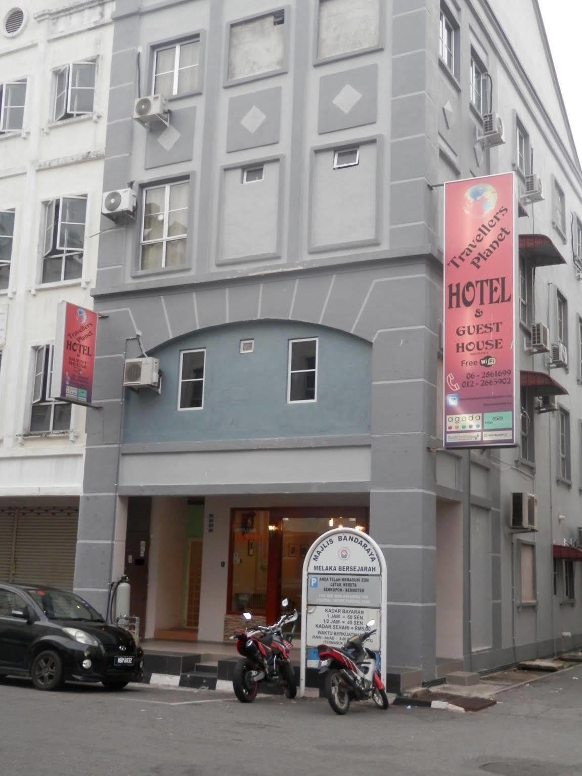 Travellers Planet Hotel & Guesthouse Malacca Exterior photo